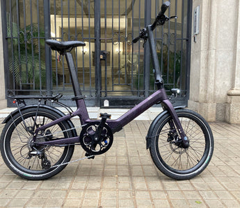 Q.ik Venetus has arrived home after a rainy day of riding in Barcelona.
