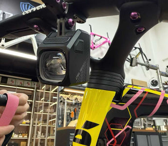 Q.ik & SpartsBolts: Elevare le biciclette elettriche con precisione colorata