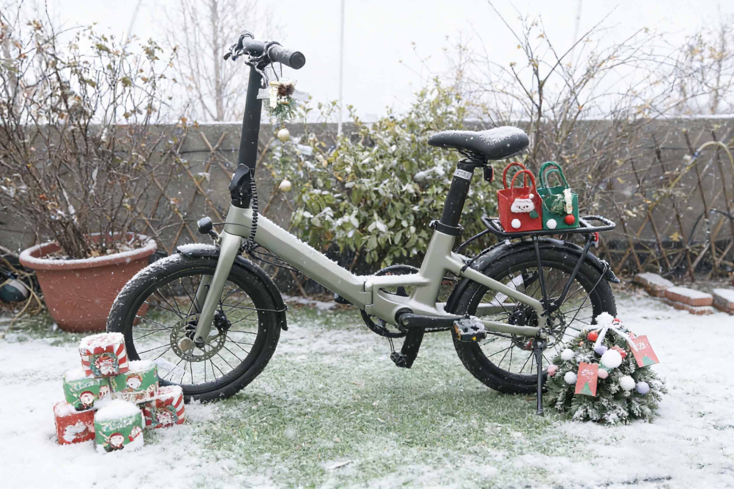 Merry Christmas from QIK: Wishing You Health, Good Luck, and a Brighter Ride Ahead