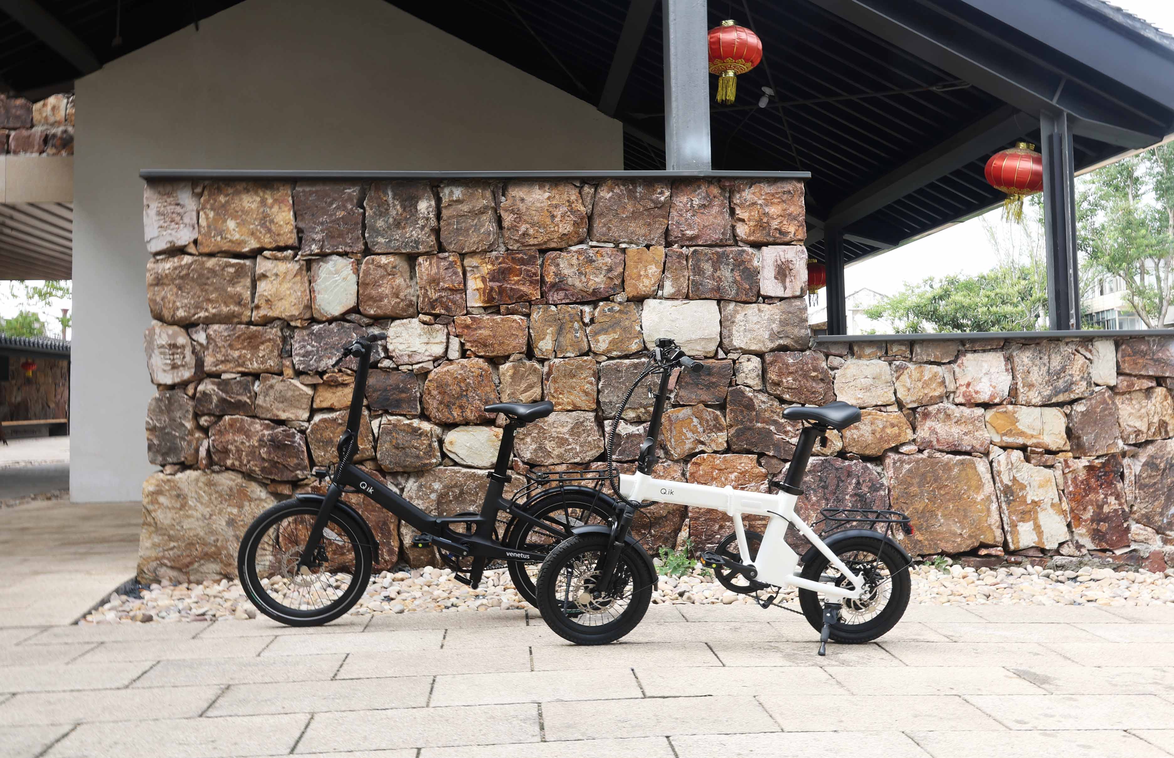 Take QIK to explore the ancient water towns in China