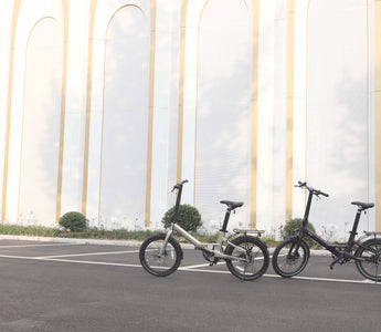 Svelare il futuro: perché le biciclette pieghevoli elettriche in fibra di carbonio sono perfette per l'esplorazione urbana